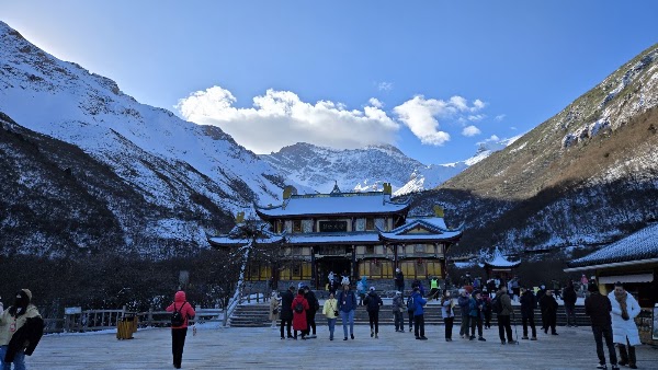 Wucai (Five-Colour) Pond 3