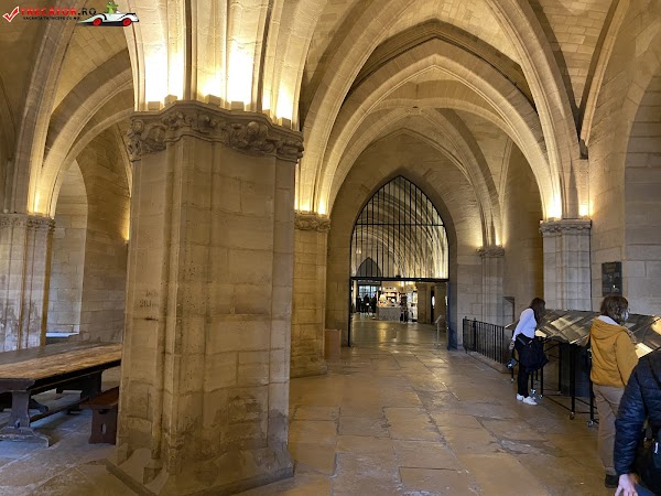 Conciergerie 4