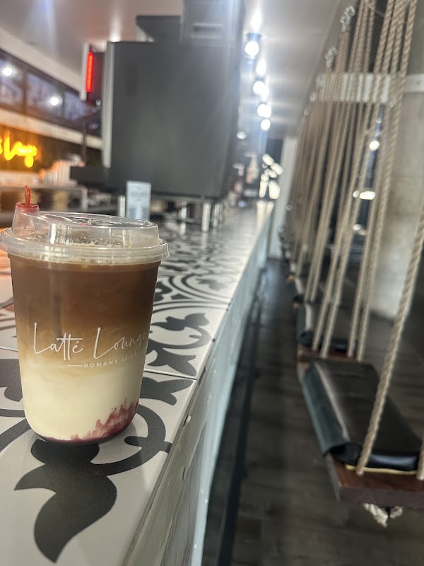 Latté Lounge + HG Eatery 3