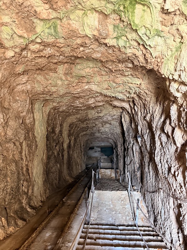 Sulfur Cave Santa Caesarea 2