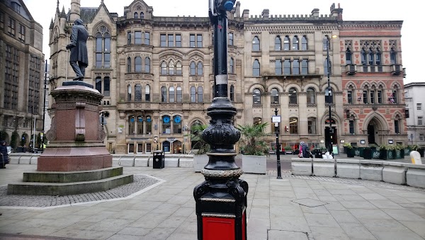 Albert Square 5