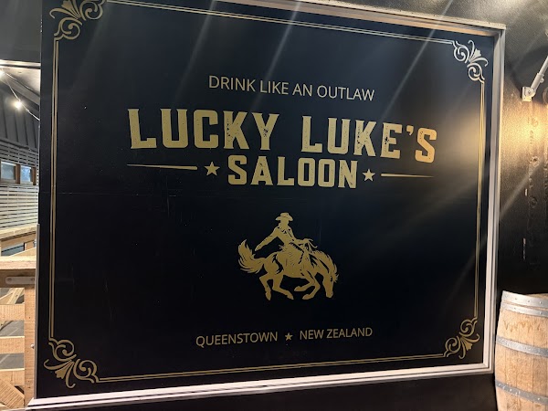 Lucky Luke’s Saloon 1
