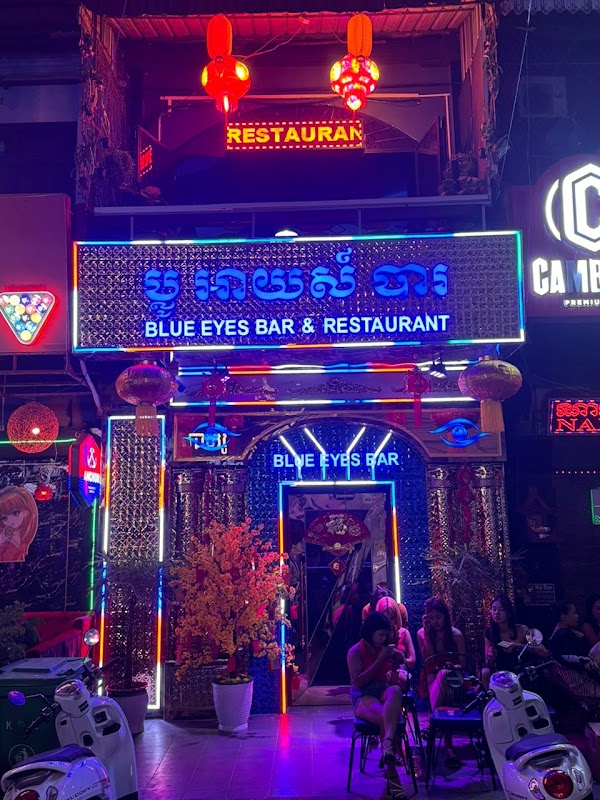 Blue eyes bar riverside