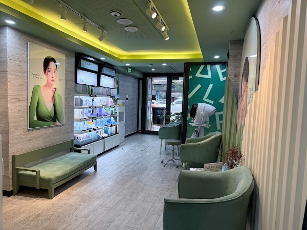 Facial Bar Hàng Đậu 3