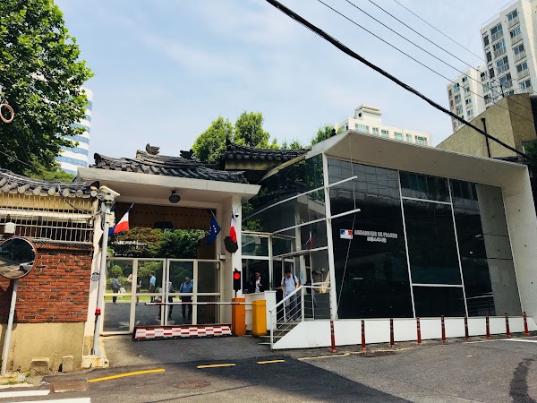 Embassy of France / Ambassade de France