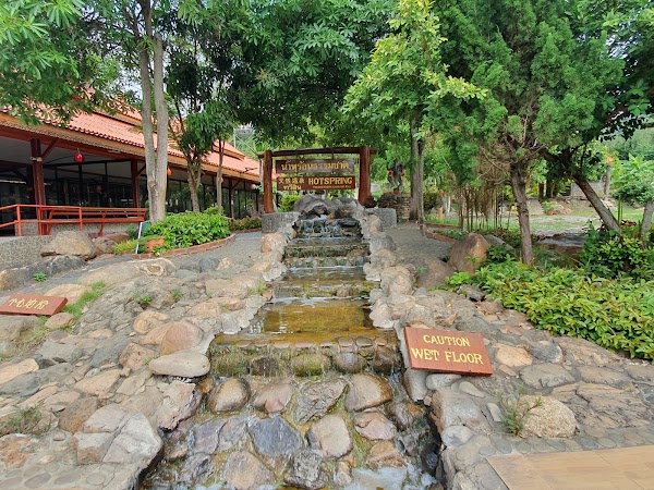 Mae Kachan Hot Spring 1