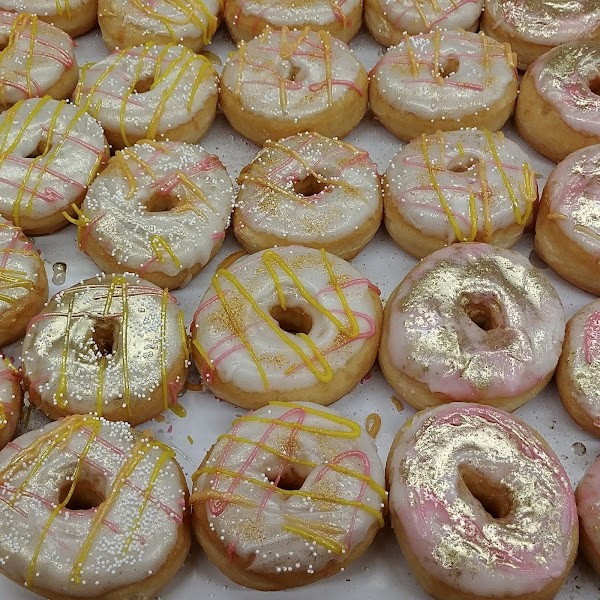 Hank's Pastries 5