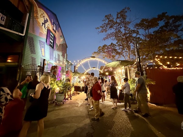 Frenchmen Art Bazaar 5