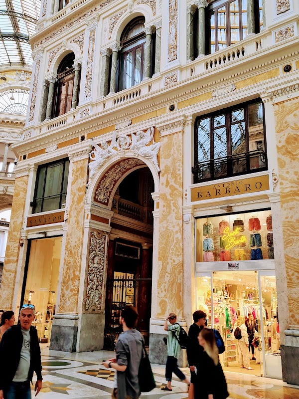 Galleria Umberto I 2