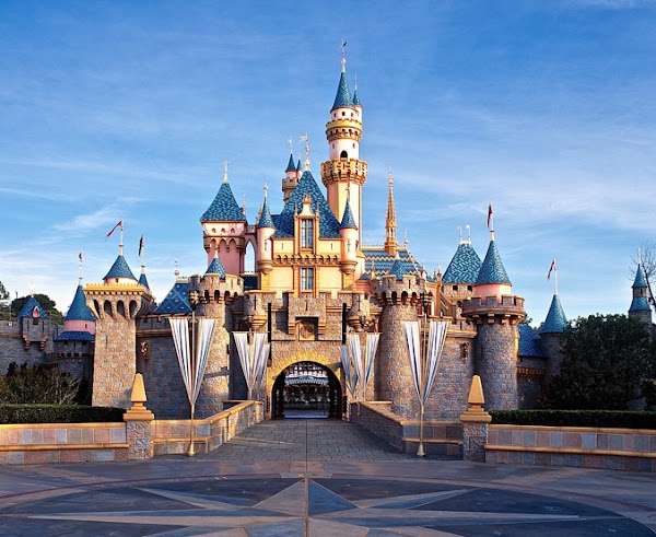 Sleeping Beauty Castle Walkthrough