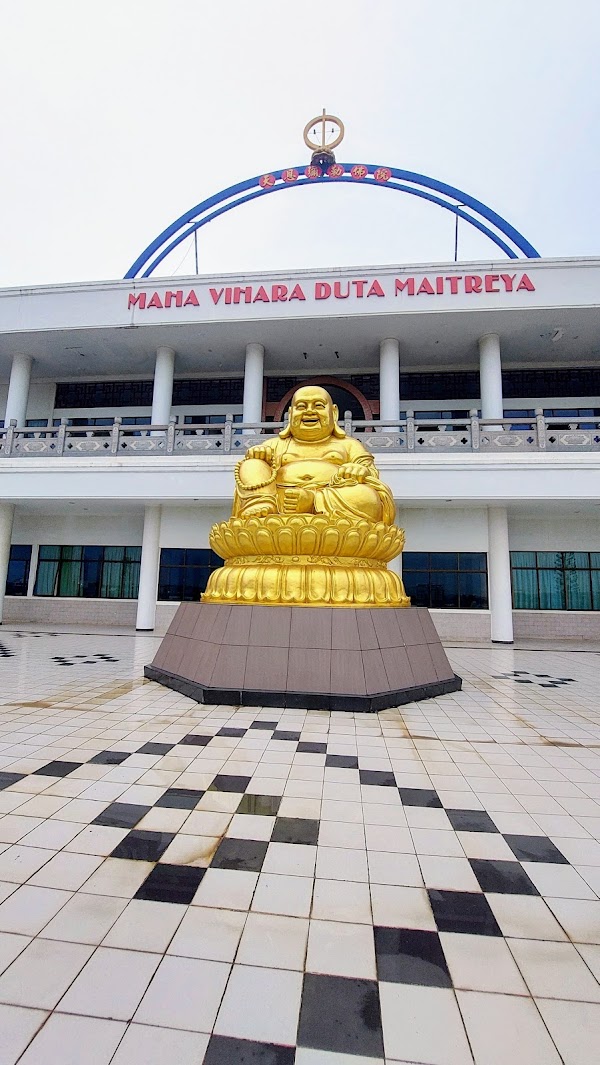 Maha Vihara Duta Maitreya Monastery 4