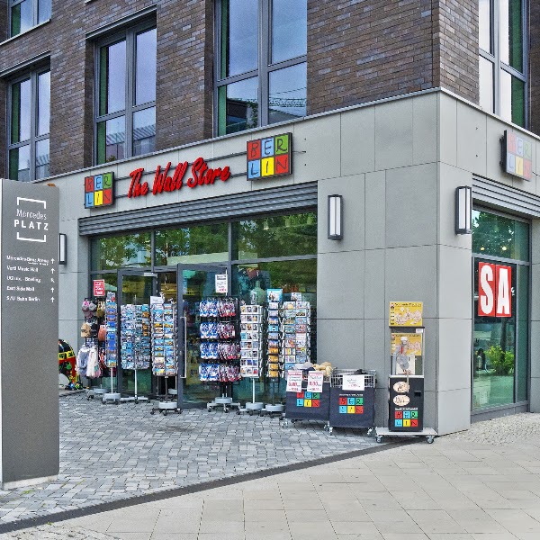 BERLIN Souvenir-Store - The Wall Store