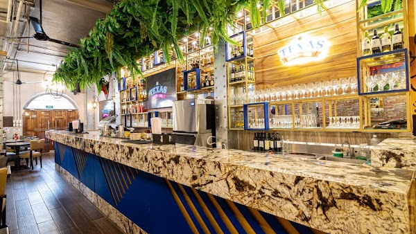 Texas Resto Bar
