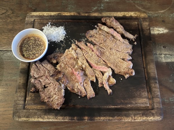 Medium Rare Tha Tian 2