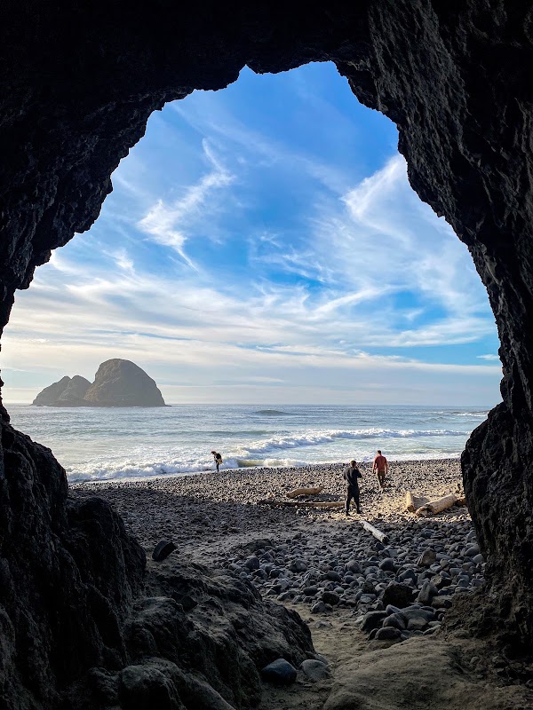 Tunnel Beach