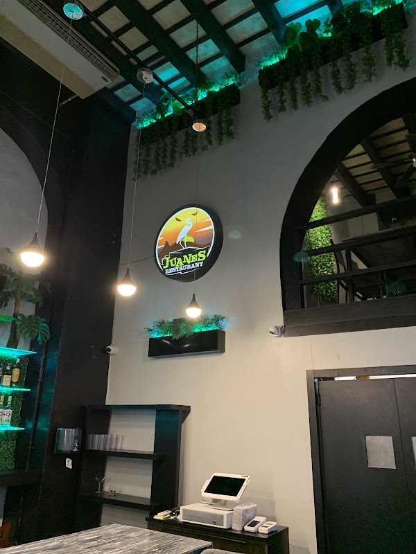 Juanes Restaurant