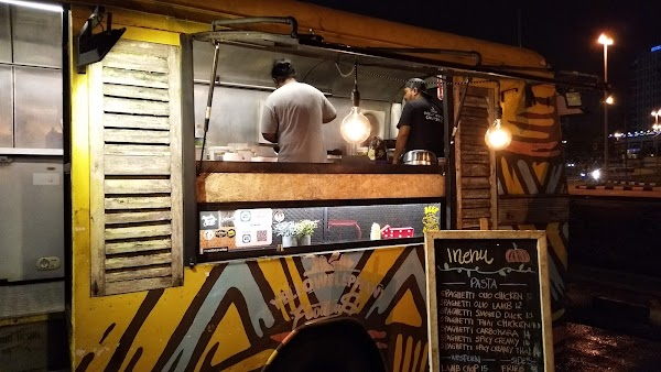 Food Truck Garden Bulatan Amanjaya