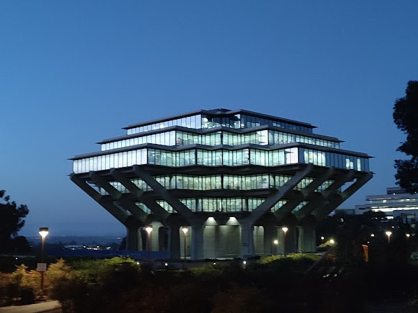 Geisel Library 1