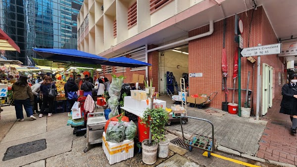 Jardine's Crescent Market