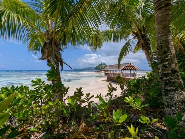 Anse Lazio 3