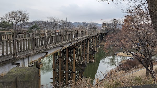 Bridge of Freedom 4