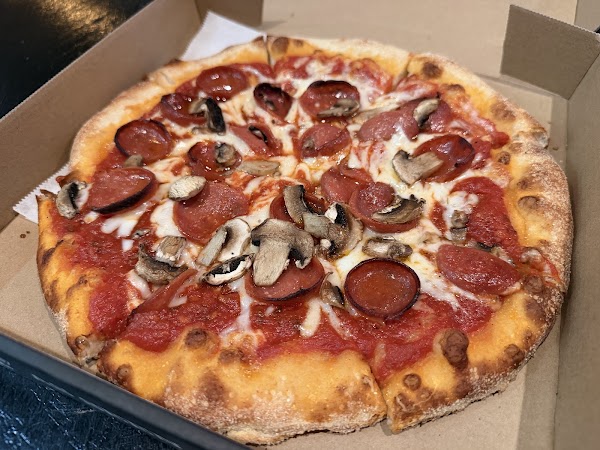 Marsigliano's Pizzeria & More 4