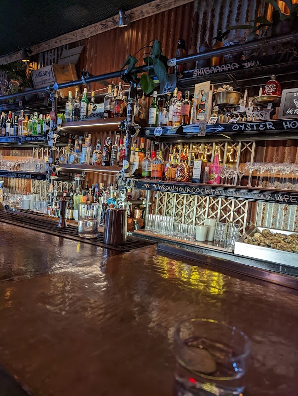 Imprensa Cocktail and Oyster Bar