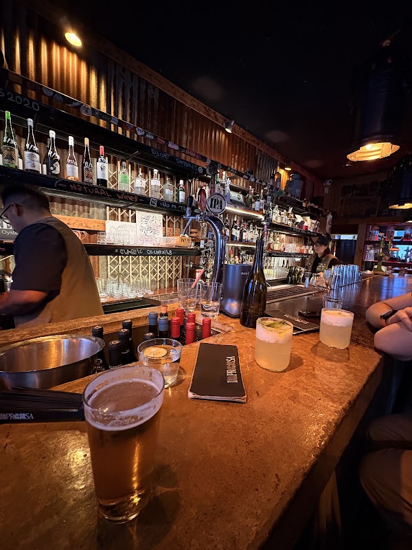 Imprensa Cocktail and Oyster Bar 5