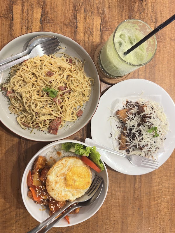 KACE (Coffee and Eatery) 4