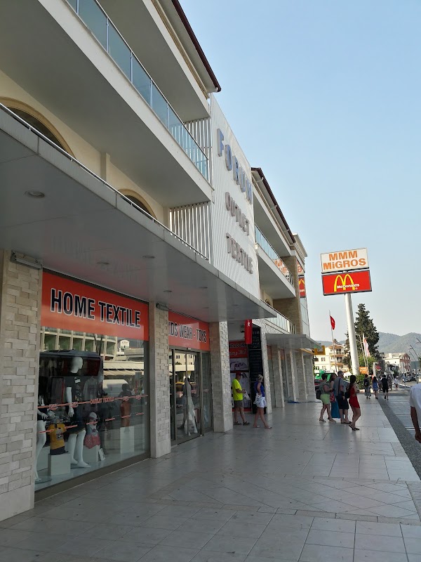 Forum Outlet Center
