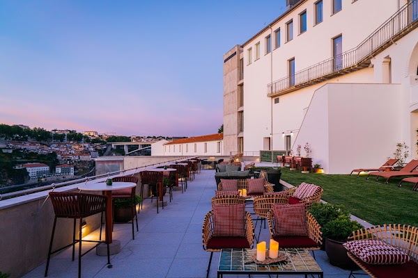 6 PONTE SKY BAR