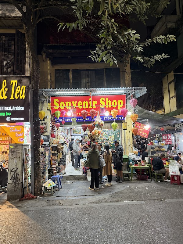 Souvenir Store Hà Phương