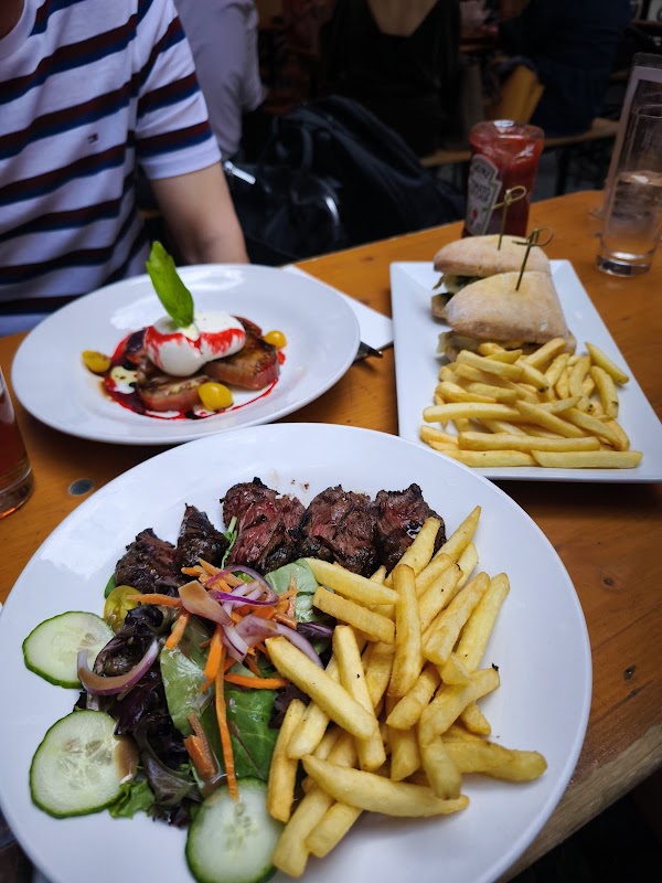 Stone Street Tavern 4