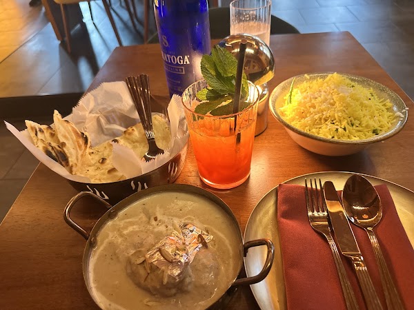IKARA Restaurant 4