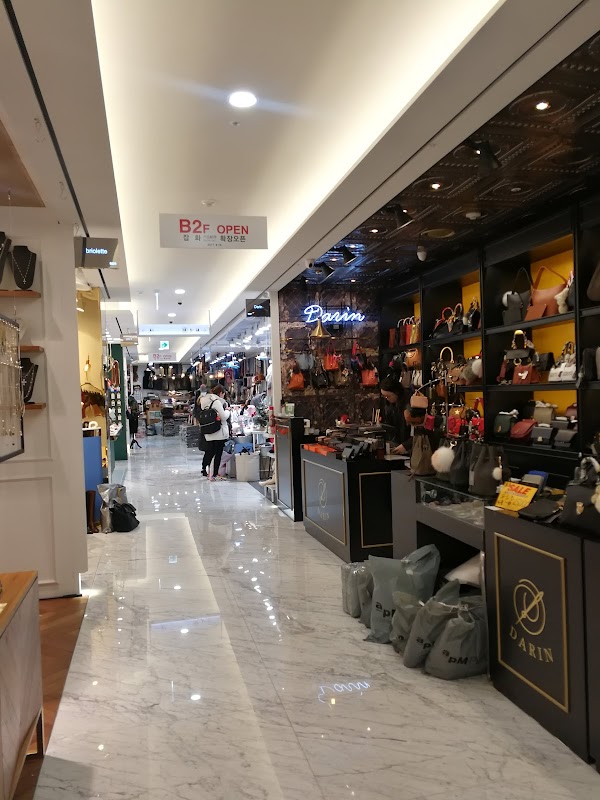 Apm Place Shopping Centre 5