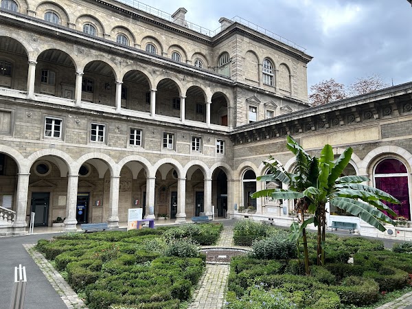 Hôtel Dieu Hospital