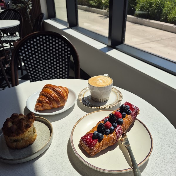 Fleur De Lys Bakery 4