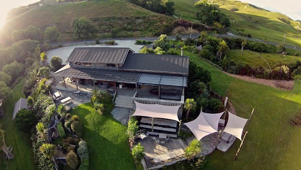 Nikau Cave & Cafe