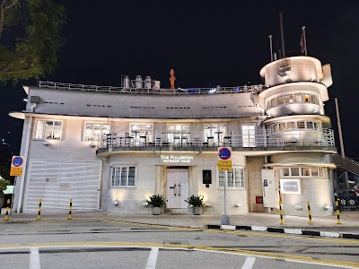 The Fullerton Waterboat House