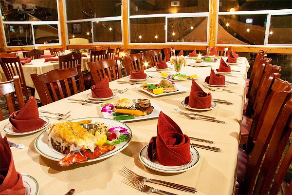 The Gateway Restaurant & Lodge 1