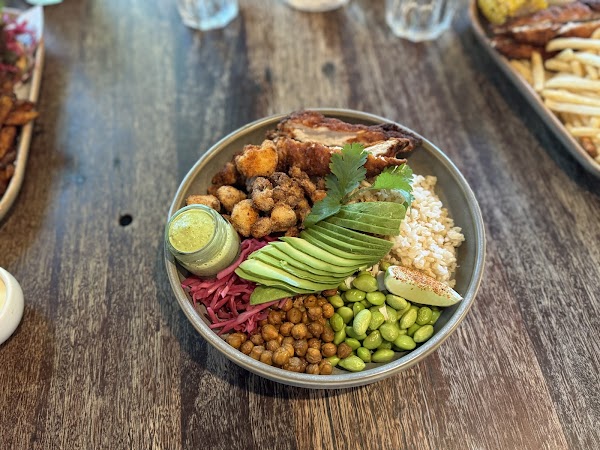 Miss Perez Kitchen & Bar 5