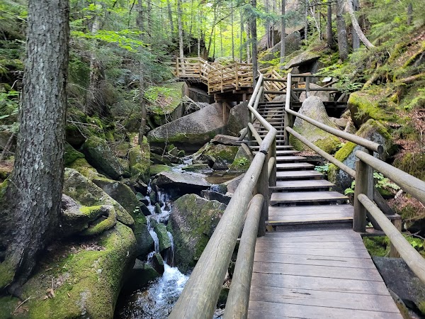 Lost River Gorge & Boulder Caves 5