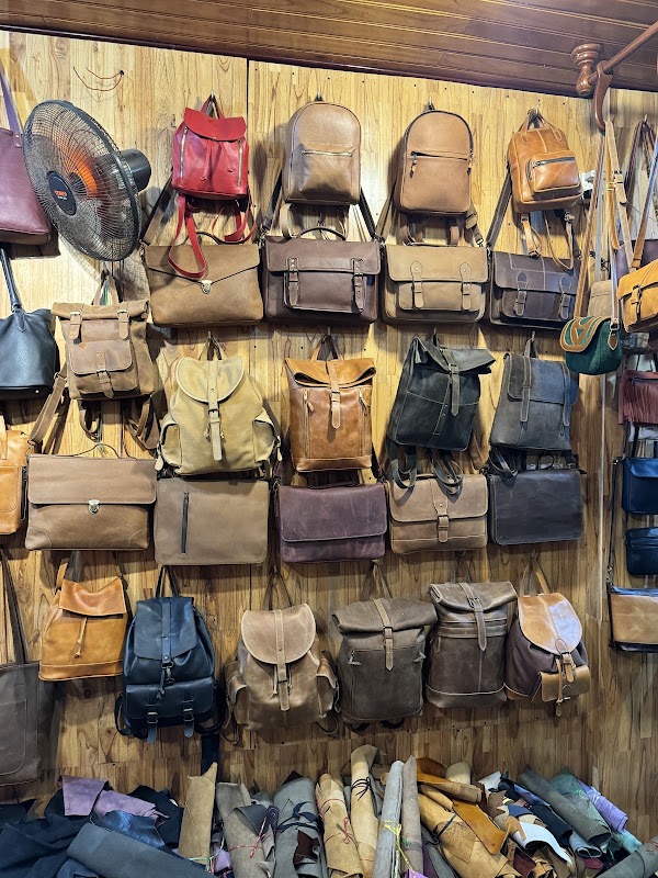 Thang Shoes Shop 3