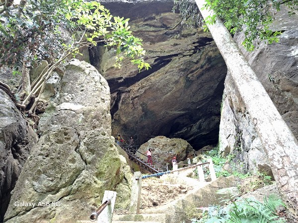 Ravana's Cave 5