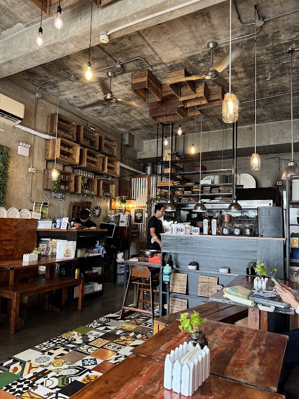 Chives Bistro & Market 2