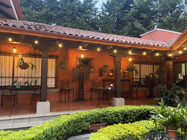Las Brumas Grill & Cafe 2