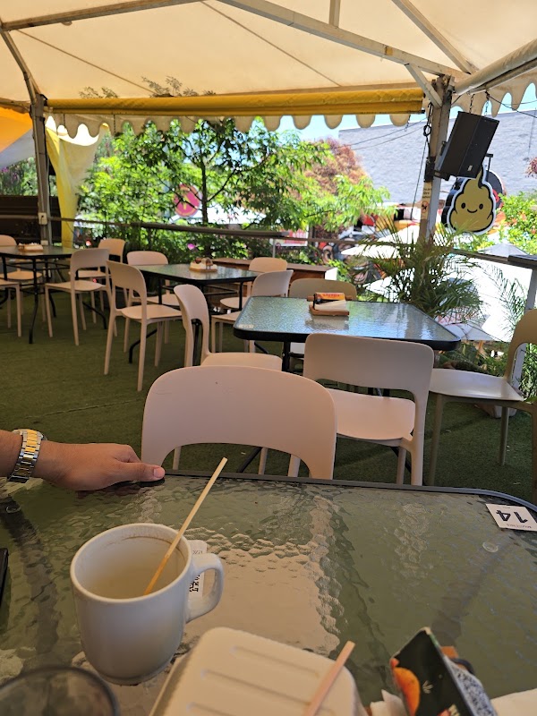 Buena Moza Bistro 1