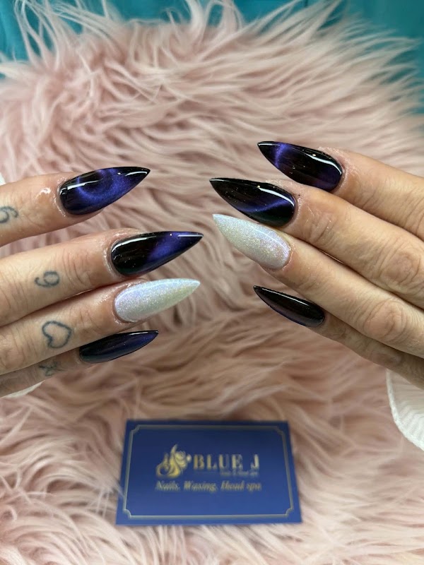Blue J Nails & Head Spa Bedford 3