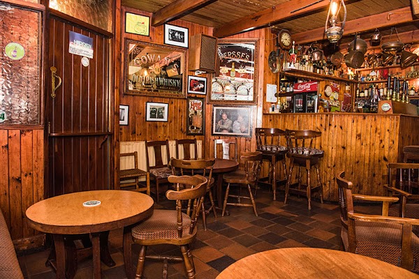 McLynn's Bar 1