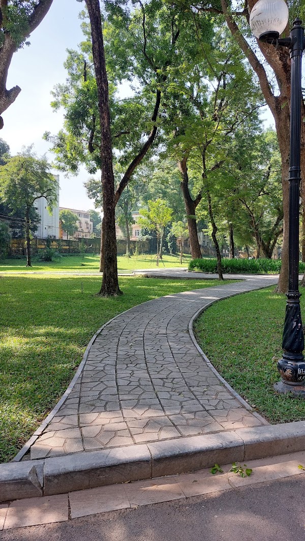 Botanical garden Hanoi 5